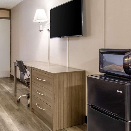 Econo Lodge Seymour Εξωτερικό φωτογραφία
