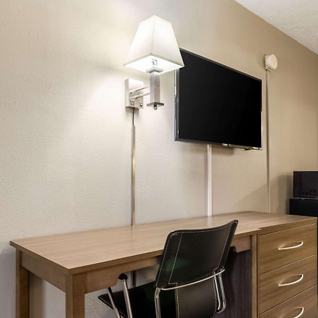 Econo Lodge Seymour Εξωτερικό φωτογραφία
