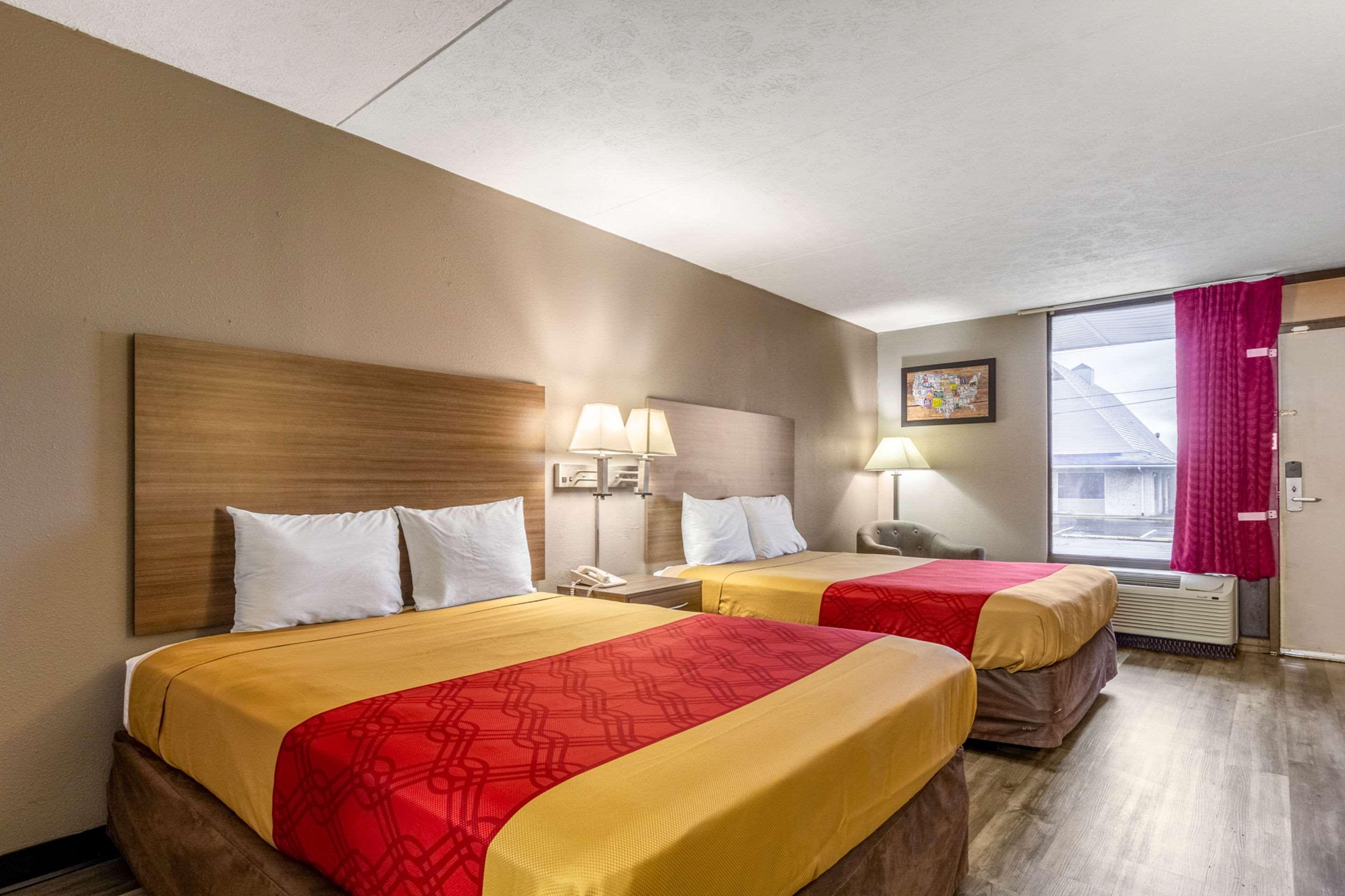 Econo Lodge Seymour Εξωτερικό φωτογραφία