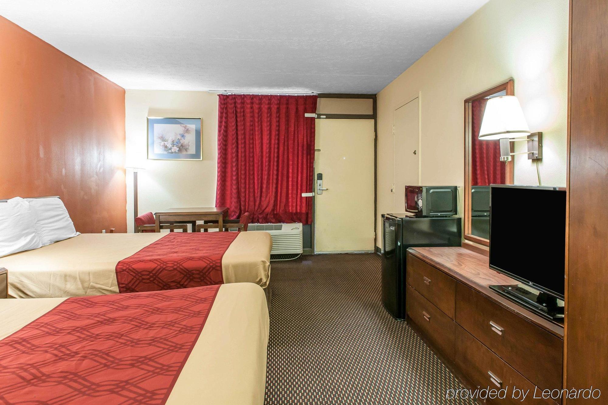 Econo Lodge Seymour Εξωτερικό φωτογραφία